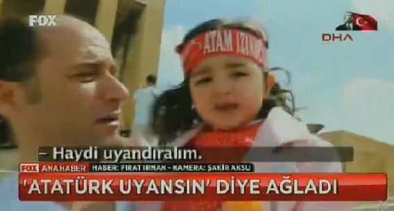 23 Nisan'da Atatürk Uyansın Diye Ağlayan Düş Bebek
